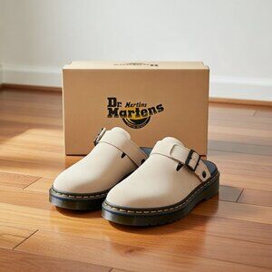 Dr. Martens Carlson Women's Size 5 Light Beige